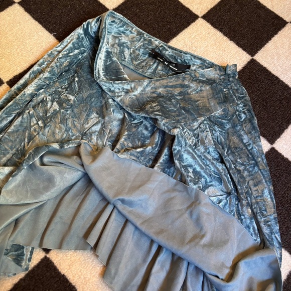 uo x silence + noise velvet skirt - Picture 8 of 9